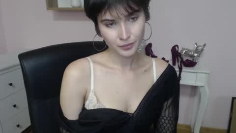 Sarah online show from 06-11-26, 04:38