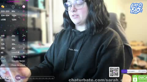 Snapshot of sarah_e_xx chatting on 12-10-24, 01:11 Sarah online show from 12-10-24, 01:11