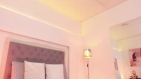 Snapshot of sarah_hiill chatting on 01-25-25, 10:50 online show from 01-25-25, 10:50