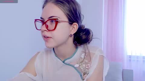 Snapshot of sarah_hs chatting on 02-17-26, 07:49 Sarah online show from 02-17-26, 07:49