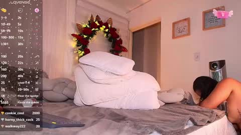 Sarah   online show from 12-09-24, 07:17