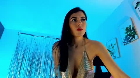 INSTAGRAM...sarah22 p online show from 01-05-25, 12:52