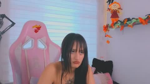 Sarah Ramirez online show from 10-27-25, 11:58