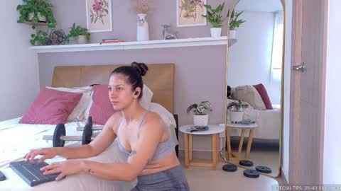 sarah_rayy online show from 04-15-26, 07:58