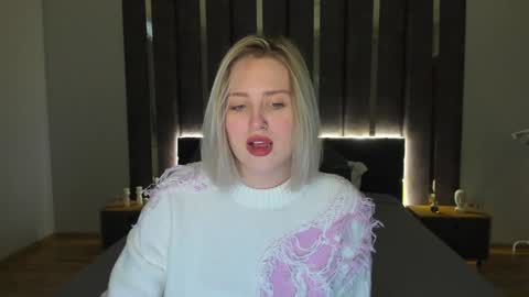 Snapshot of sarah_soul chatting on 12-31-24, 06:59 Sarah online show from 12-31-24, 06:59