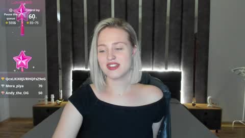 Snapshot of sarah_soul chatting on 01-06-25, 04:36 Sarah online show from 01-06-25, 04:36