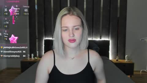 Snapshot of sarah_soul chatting on 01-08-25, 03:40 Sarah online show from 01-08-25, 03:40