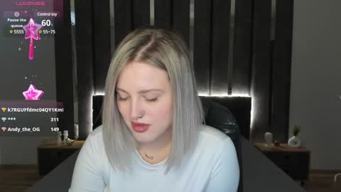 Snapshot of sarah_soul chatting on 02-01-25, 04:03 Sarah online show from 02-01-25, 04:03