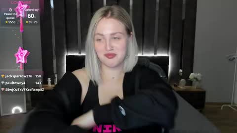 Snapshot of sarah_soul chatting on 02-12-25, 07:13 Sarah online show from 02-12-25, 07:13