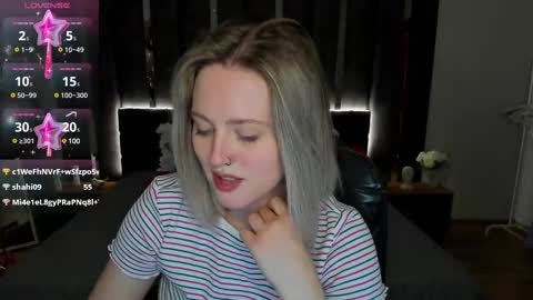 Snapshot of sarah_soul chatting on 02-26-25, 07:09 Sarah online show from 02-26-25, 07:09