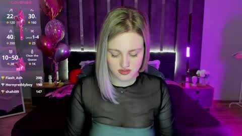 Snapshot of sarah_soul chatting on 03-05-25, 04:02 Sarah online show from 03-05-25, 04:02