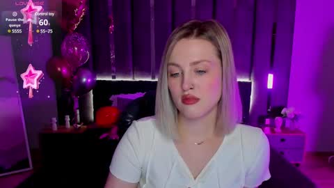 Snapshot of sarah_soul chatting on 03-06-25, 01:05 Sarah online show from 03-06-25, 01:05