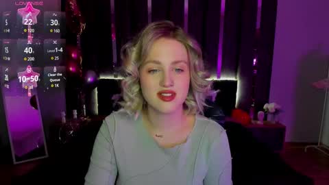 Snapshot of sarah_soul chatting on 03-11-25, 12:54 Sarah online show from 03-11-25, 12:54