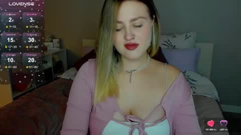 Snapshot of sarah_soul chatting on 10-03-25, 01:13 Sarah online show from 10-03-25, 01:13