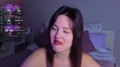 Snapshot of sarah_soul chatting on 11-22-25, 11:37 Sarah online show from 11-22-25, 11:37