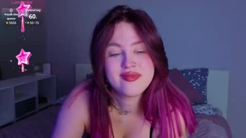 Snapshot of sarah_soul chatting on 12-18-25, 12:06 Sarah online show from 12-18-25, 12:06