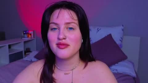 Snapshot of sarah_soul chatting on 05-15-26, 11:45 Sarah online show from 05-15-26, 11:45