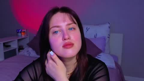 Snapshot of sarah_soul chatting on 05-28-26, 11:02 Sarah online show from 05-28-26, 11:02