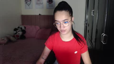 Snapshot of sarah_stone15 chatting on 01-29-25, 03:58 Sarah online show from 01-29-25, 03:58