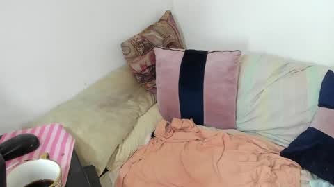 Snapshot of sarah_sweett chatting on 07-26-26, 10:55 Sarah online show from 07-26-26, 10:55