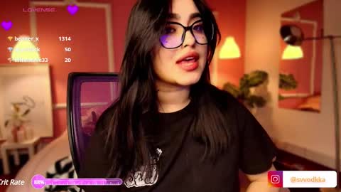 Snapshot of sarah_volkov chatting on 01-28-25, 10:34 online show from 01-28-25, 10:34