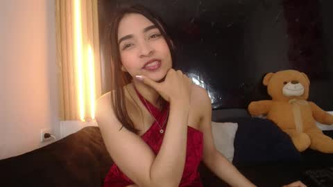 Snapshot of sarahajhoness chatting on 05-11-26, 09:45 sarahajhoness online show from 05-11-26, 09:45