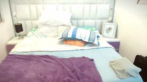 Snapshot of sarahbowiie chatting on 10-23-25, 02:33 SarahBowiie online show from 10-23-25, 02:33