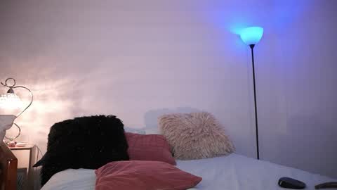 Sarah and Erik online show from 03-14-26, 02:50