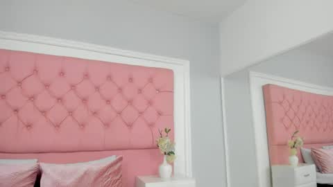 Snapshot of sarahdollss chatting on 06-03-26, 01:36 Sarah the Doll online show from 06-03-26, 01:36