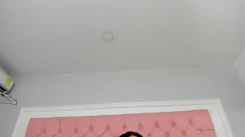 Snapshot of sarahdollss chatting on 06-16-26, 03:36 Sarah the Doll online show from 06-16-26, 03:36
