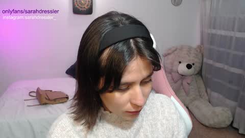 sarahdressler online show from 01-07-25, 01:49