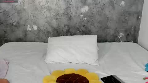 Snapshot of sarahgrant_ chatting on 09-16-25, 12:22 sarahgrant_ online show from 09-16-25, 12:22