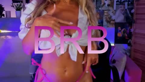 Snapshot of sarahholly chatting on 03-06-25, 11:47 Divine Sarah NONUDE model online show from 03-06-25, 11:47