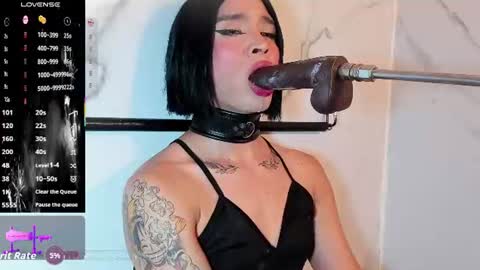 Snapshot of sarahi_camila chatting on 07-22-26, 11:07 online show from 07-22-26, 11:07