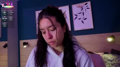 Snapshot of sarahmiler_ chatting on 02-07-26, 11:47 Sarah online show from 02-07-26, 11:47