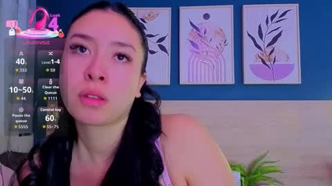 Snapshot of sarahmiler_ chatting on 03-28-26, 11:43 Sarah online show from 03-28-26, 11:43