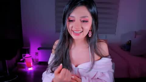 Snapshot of sarahmodel chatting on 10-07-25, 02:42 Sarah online show from 10-07-25, 02:42