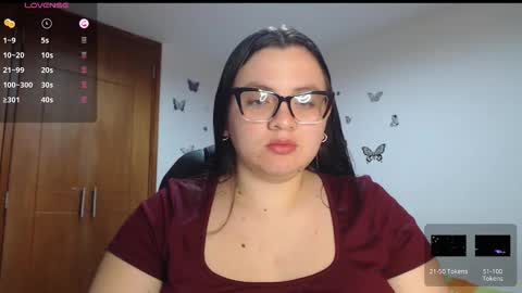 Sarah online show from 10-28-25, 04:16