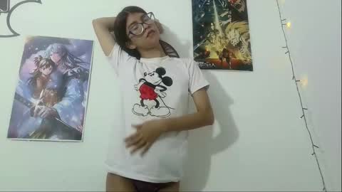 Snapshot of sarahsmitt chatting on 02-06-25, 07:18 Sarah online show from 02-06-25, 07:18