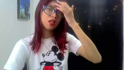 Snapshot of sarahsmitt chatting on 02-20-25, 09:42 Sarah online show from 02-20-25, 09:42