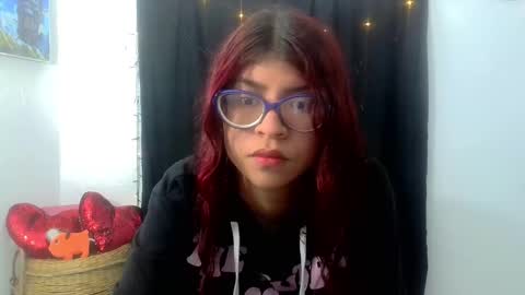 Snapshot of sarahsmitt chatting on 02-24-25, 10:58 Sarah online show from 02-24-25, 10:58