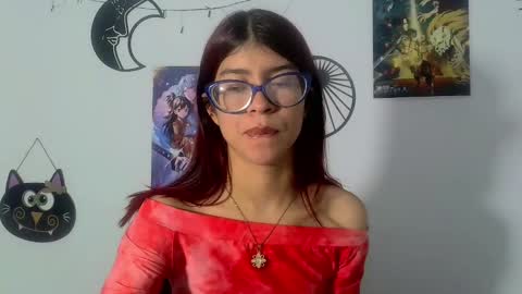 Snapshot of sarahsmitt chatting on 03-02-25, 07:02 Sarah online show from 03-02-25, 07:02