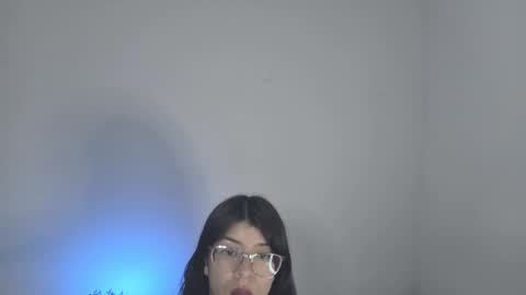 Snapshot of sarahsmitt chatting on 09-29-25, 06:46 Sarah online show from 09-29-25, 06:46