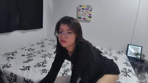 Snapshot of sarahsmitt chatting on 11-20-25, 07:02 Sarah online show from 11-20-25, 07:02