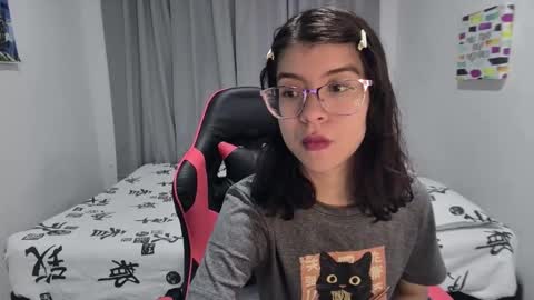 Sarah  online show from 02-22-26, 04:05