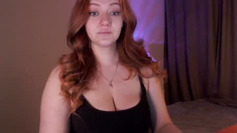 Snapshot of sarahsweetie_ chatting on 02-04-25, 05:01 Sarah online show from 02-04-25, 05:01