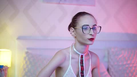  Sarai  online show from 09-20-25, 08:54