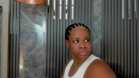 Snapshot of saraievans chatting on 01-22-25, 02:59 Sarai online show from 01-22-25, 02:59