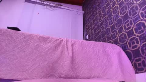 Sara  online show from 10-18-25, 12:06