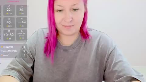 Snapshot of sarakatherin chatting on 01-10-25, 06:53 Sara online show from 01-10-25, 06:53